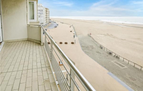  Apartment Puerto Cristo  Остенде